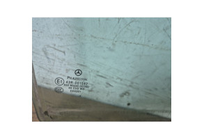 Vitre arriere droit MERCEDES CLASSE C 204 Photo n°2