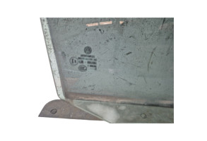 Vitre arriere droit VOLKSWAGEN JETTA 3 Photo n°1