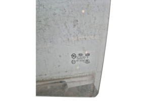 Vitre avant gauche KIA RIO 3 Photo n°1