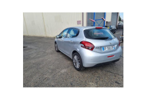 Vitre arriere gauche PEUGEOT 208 1 Photo n°10