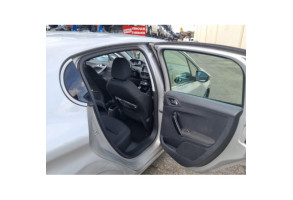 Vitre avant droit PEUGEOT 208 1 Photo n°16