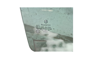 Vitre arriere droit MERCEDES CLASSE C 204 Photo n°1