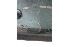 Vitre arriere droit RENAULT TWINGO 3 Photo n°1
