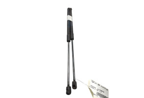 Verin de coffre MERCEDES CLASSE A 176 Photo n°1