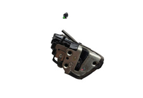 Serrure arriere droit TOYOTA AURIS 2 Photo n°2