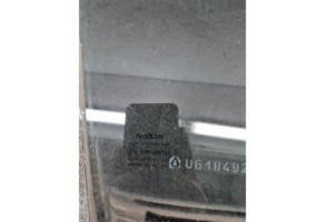 Vitre arriere droit NISSAN JUKE 1 Photo n°3