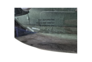 Vitre arriere droit PEUGEOT 108 Photo n°3