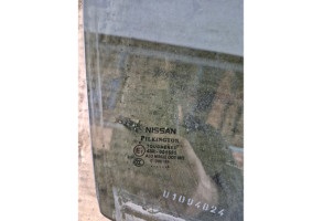 Vitre arriere droit NISSAN QASHQAI 2 Photo n°3