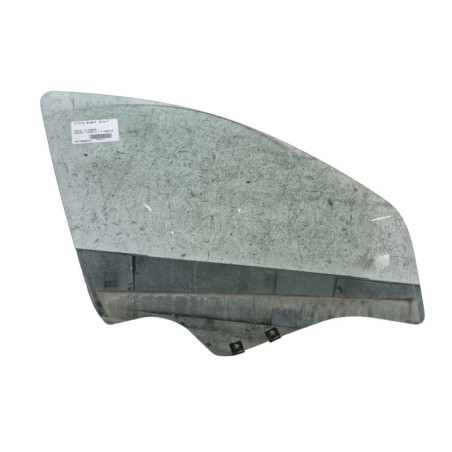 Vitre avant droit DACIA DUSTER 1
