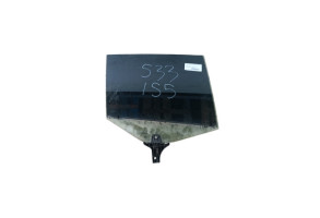 Vitre arriere droit VOLKSWAGEN GOLF 5 Photo n°1