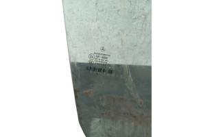 Vitre avant droit MERCEDES CLASSE E 207 Photo n°2
