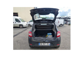 Feu arriere stop central DACIA SANDERO 2 Photo n°10