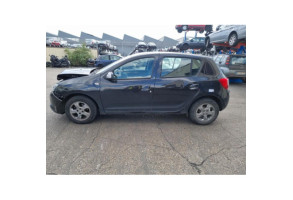 Feu arriere stop central DACIA SANDERO 2 Photo n°11