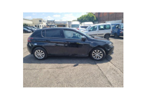 Vitre avant droit PEUGEOT 308 2 Photo n°11