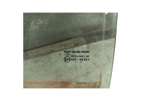Vitre arriere droit DACIA SANDERO 2 Photo n°1