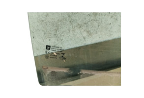 Vitre arriere droit OPEL ASTRA K Photo n°2