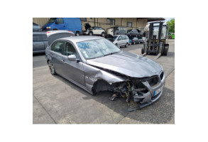 Feu arriere stop central BMW SERIE 3 E90 Photo n°12