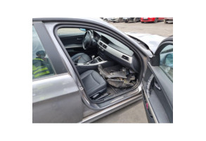 Feu arriere stop central BMW SERIE 3 E90 Photo n°16