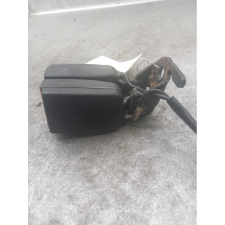 Attache ceinture arriere droit PEUGEOT 207