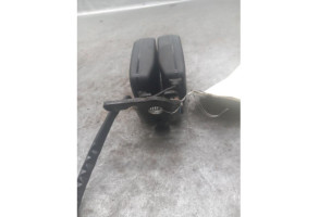 Attache ceinture arriere droit PEUGEOT 207 Photo n°3