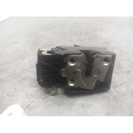 Serrure avant droit DACIA SANDERO 2