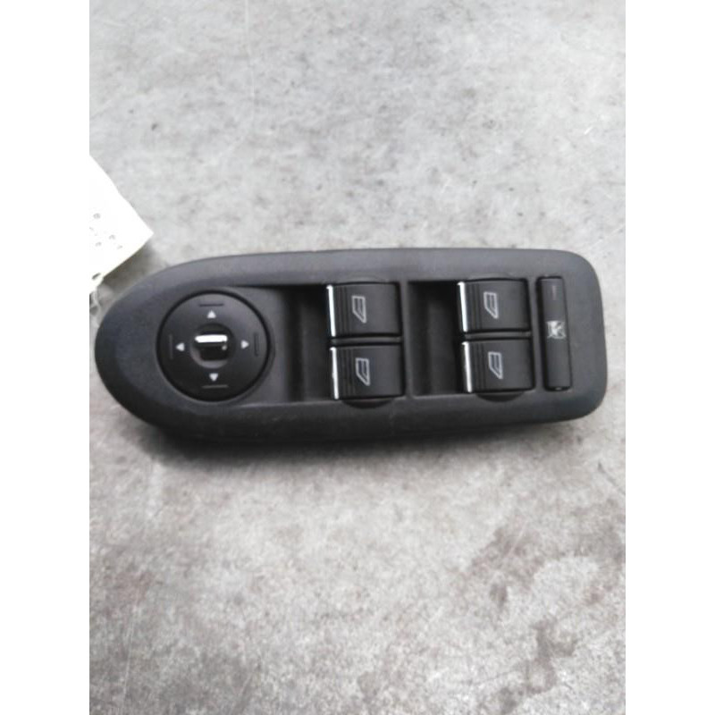 Interrupteur de leve vitre avant gauche FORD C-MAX 1 Photo n°1