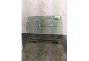 Vitre arriere droit RENAULT SCENIC 3 Photo n°2