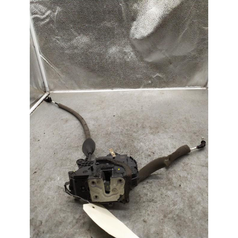 Serrure arriere droit RENAULT CLIO 5 Photo n°1