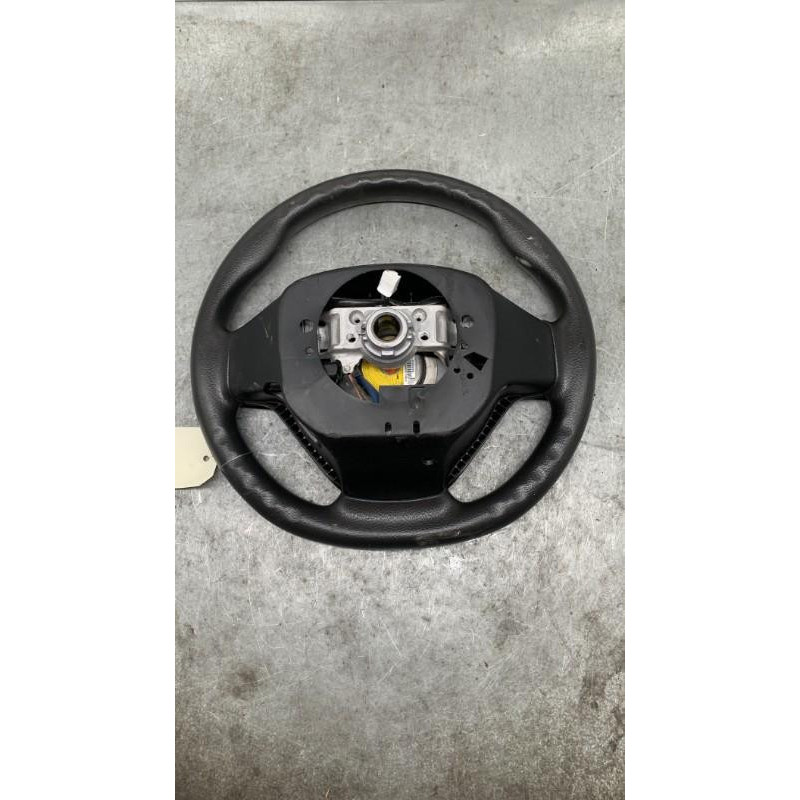 Volant CITROEN C1 2 Photo n°1