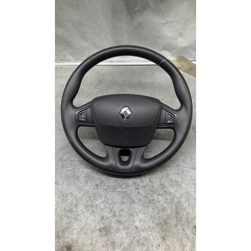 Volant RENAULT MEGANE 3 Photo n°1