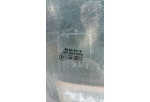 Vitre arriere droit SEAT IBIZA 4 Photo n°3