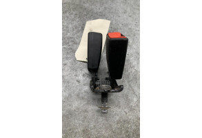 Attache ceinture arriere droit FORD FIESTA 6 Photo n°1