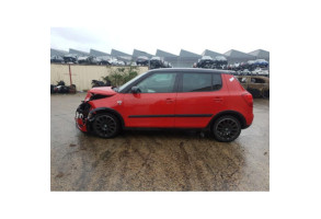 Feu arriere stop central SKODA FABIA 2 Photo n°8