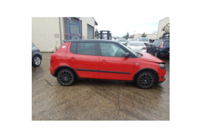 Feu arriere stop central SKODA FABIA 2 Photo n°17