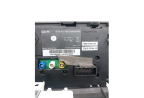 Ecran GPS RENAULT CLIO 3 Photo n°1