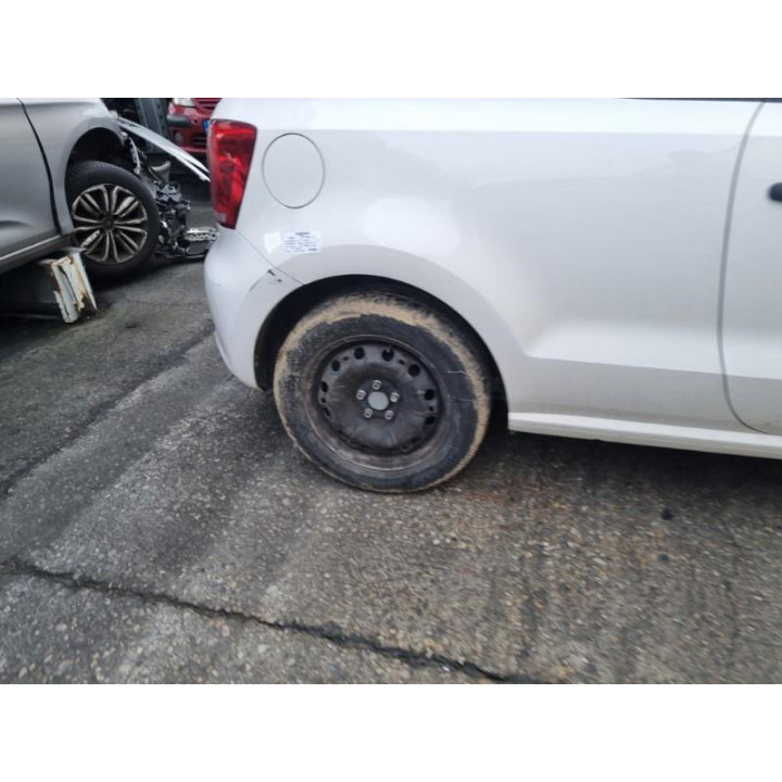 Poignee porte avant gauche VOLKSWAGEN POLO 5 Photo n°19