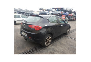Verin de coffre ALFA ROMEO GIULIETTA 2 Photo n°10