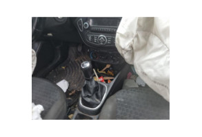Verin de coffre OPEL CORSA E Photo n°8