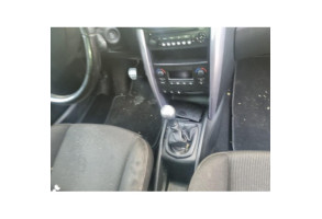 Attache ceinture arriere droit PEUGEOT 207 Photo n°6