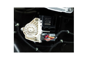 Leve vitre electrique avant droit VOLKSWAGEN PASSAT 5 Photo n°3