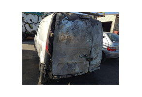 Calandre RENAULT KANGOO 2 Photo n°8