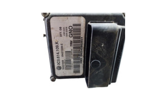 Bloc ABS (freins anti-blocage) VOLKSWAGEN PASSAT 5 Photo n°6