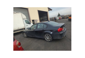 Attache ceinture arriere droit BMW SERIE 3 E90 Photo n°11