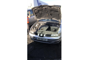 Bouton de coffre SEAT LEON 1 Photo n°8