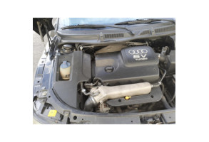 Attache ceinture arriere droit AUDI TT 1 Photo n°11