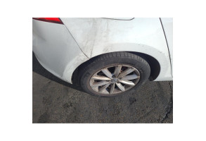 Feu arriere secondaire droit (feux) VOLKSWAGEN GOLF 7 Photo n°6