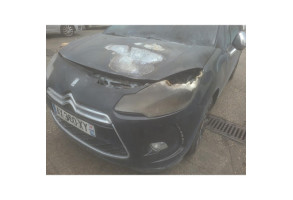 Malle/Hayon arriere CITROEN DS3 Photo n°18