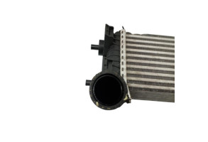Echangeur air (Intercooler) FORD C-MAX 2 Photo n°1