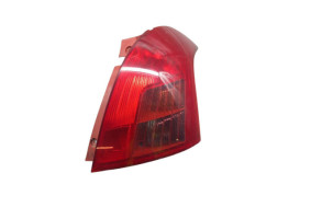 Feu arriere principal droit (feux) SUZUKI SWIFT 3 Photo n°2