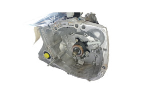 Boite de vitesses RENAULT CLIO 4 Photo n°1